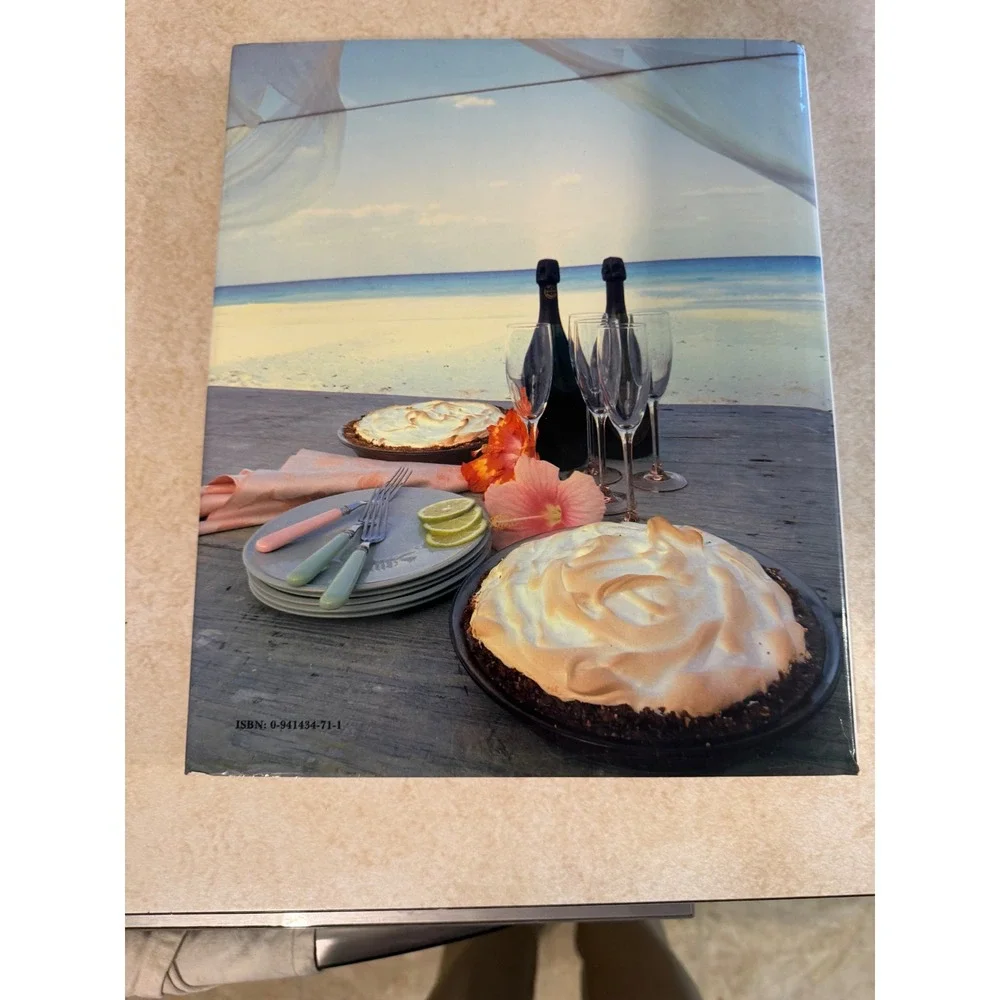 Outdoor Pleasures Martha Stewart Elizabeth Sahatjian 1985 First Edition Cookbook